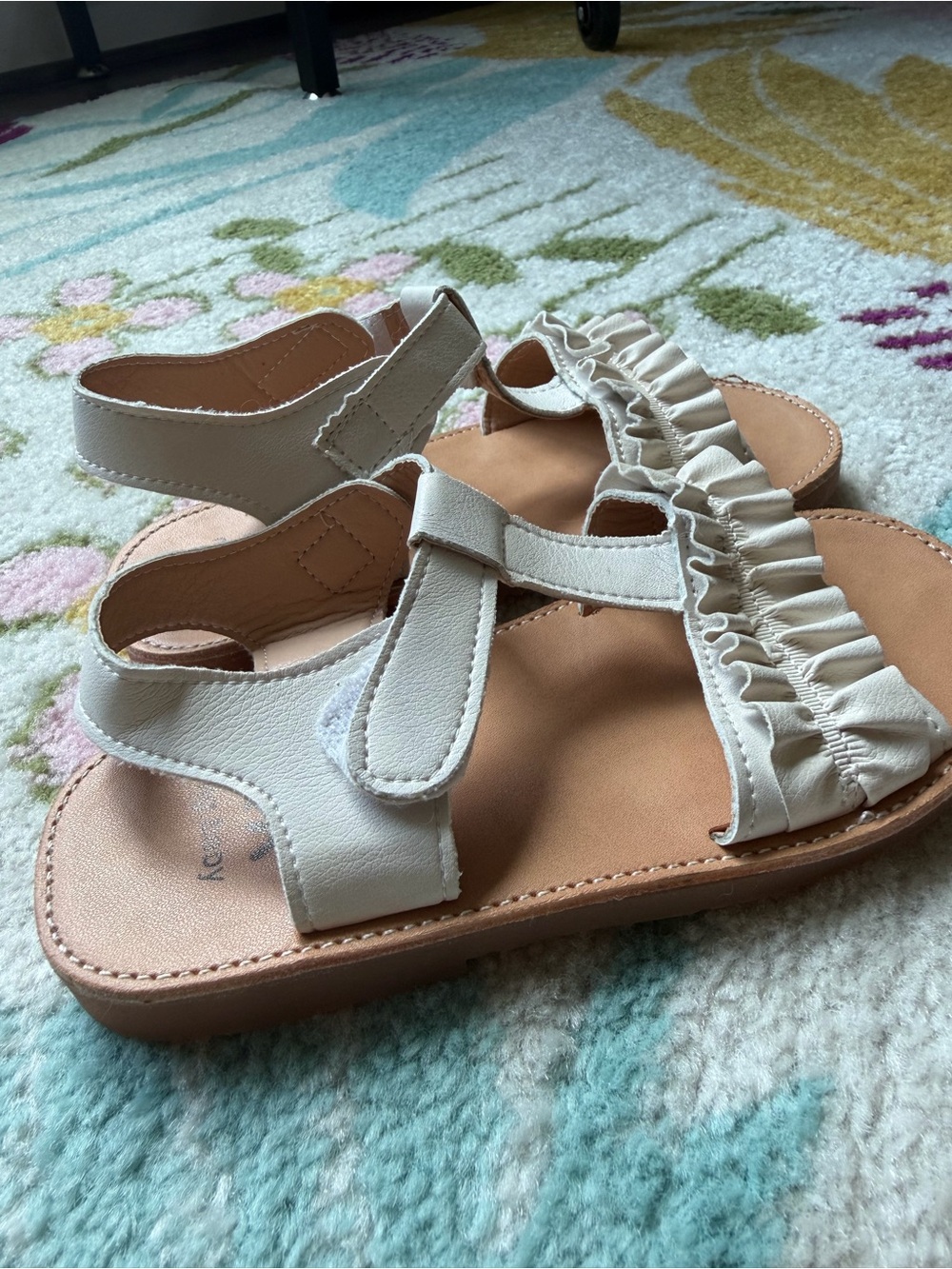 Cream Ruffle Strap Kids Sandals - Picture 3 of 4